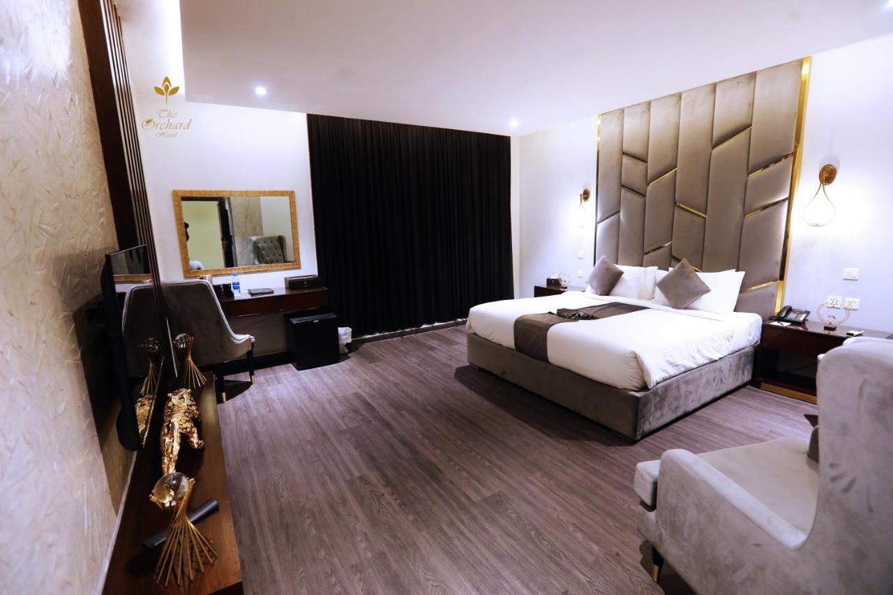 The Orchard Hotel Lahore Buitenkant foto